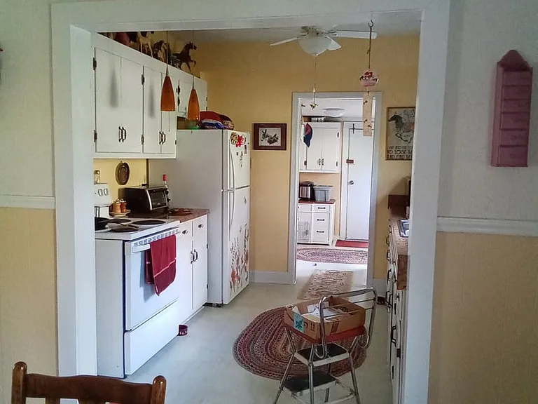 188 G St — Photo 7