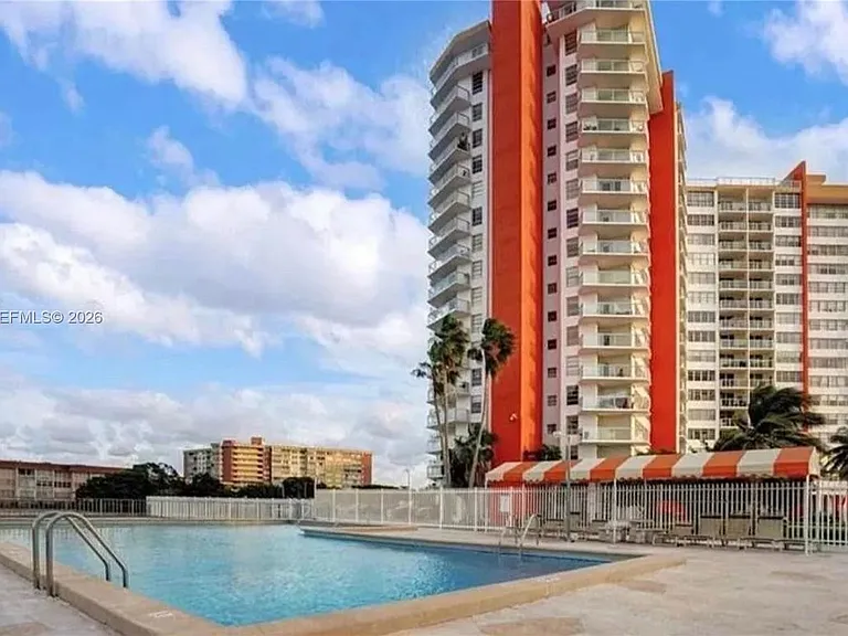 1301 NE Miami Gardens Dr #726W — Photo 13