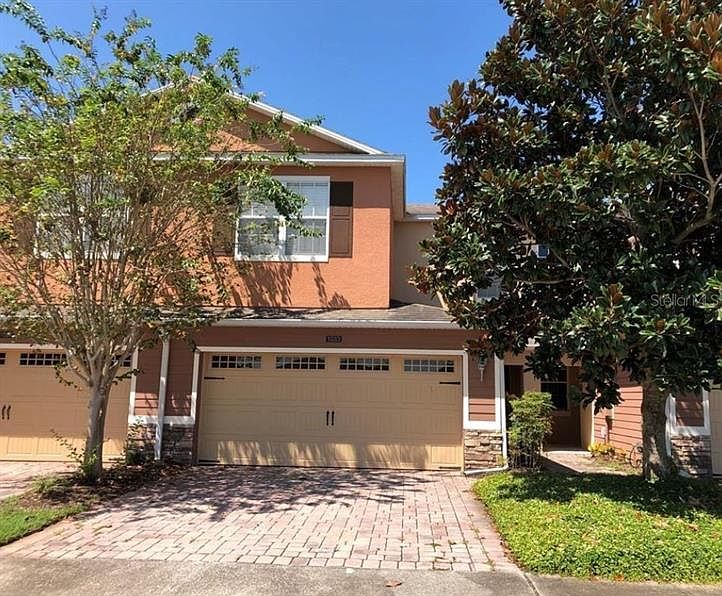 1st image of 1033 Priory Cir