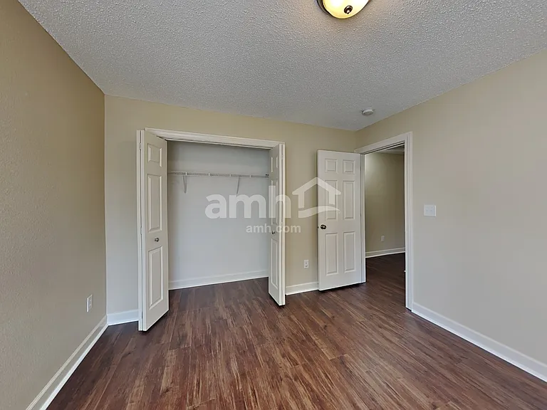 9734 Lomax Dr — Photo 16