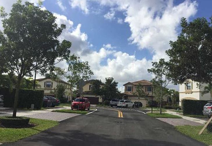 2nd image of 8805 NW 115th Ct