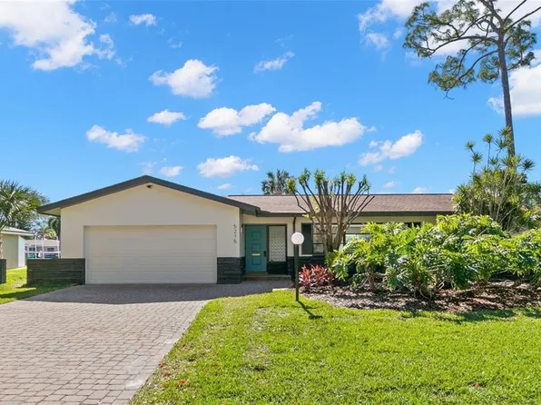 5215 Dover St NE, Saint Petersburg, FL 33703