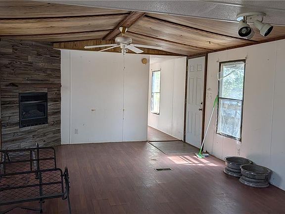 5th image of 441 Reddie Rd