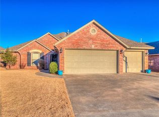 7604 Harold Dr, Yukon, OK 73099