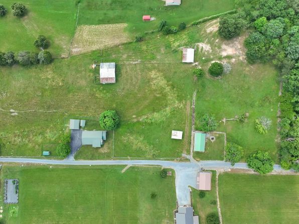 16044 Hamilton St, Mendota, VA 24270
