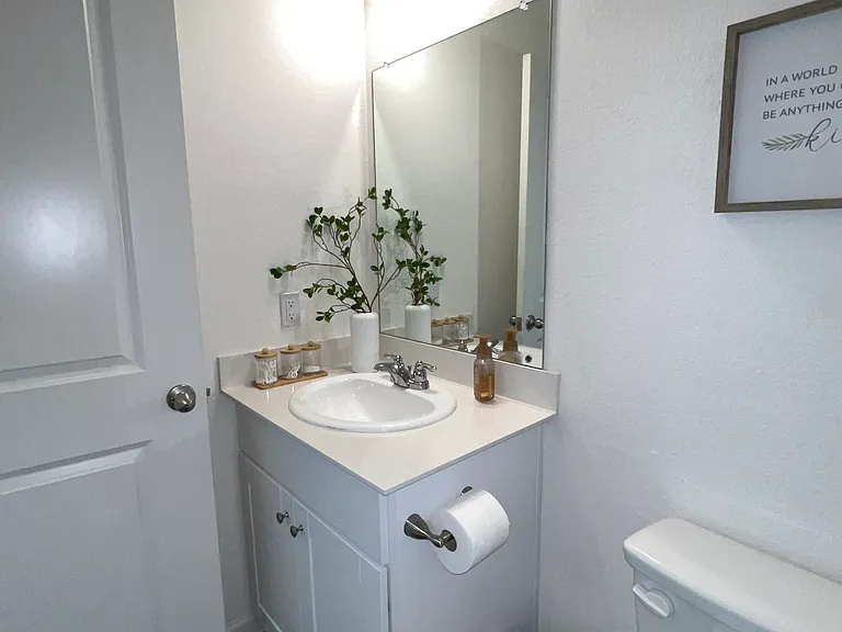 1725 Escondido Dr — Photo 16