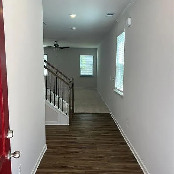 127 Berry Dr #127 — Photo 2