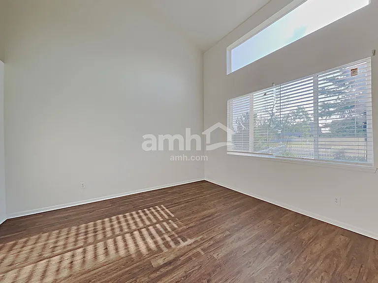 1182 S Fultondale Cir — Photo 6