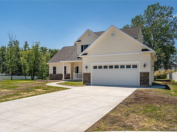 2nd image of 27 Veronica Dr