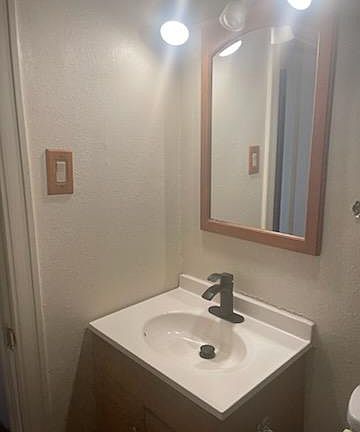 5th image of 2307 W 24th Ave