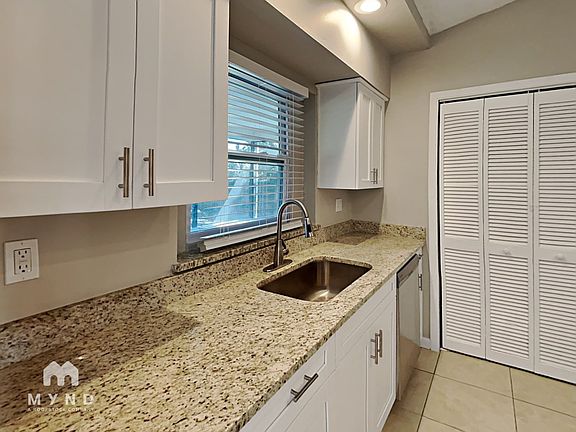 4th image of 5220 Juliet Ct