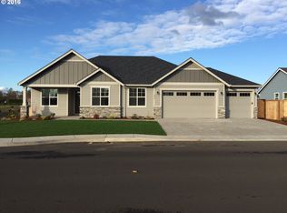 590 NW 10th Ave, Canby, OR 97013