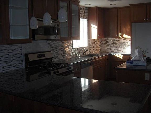 Kitchen w/SS Appliances