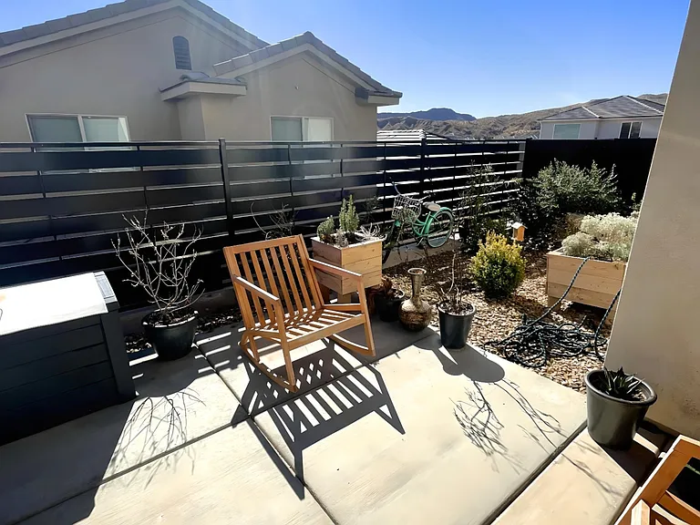 543 S Stewart Creek Cv — Photo 31