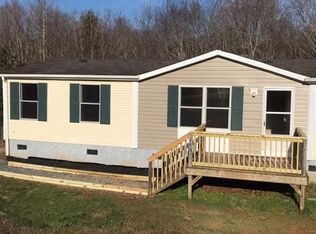 2462 Shadowbrook Dr, Lenoir, NC 28645