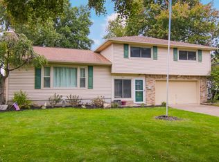 102 Miami Ave, Elyria, OH 44035