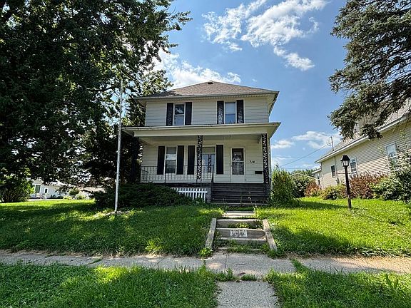 2nd image of 714 2nd Ave NE