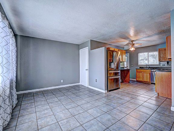 2nd image of 2801 Hall Ave