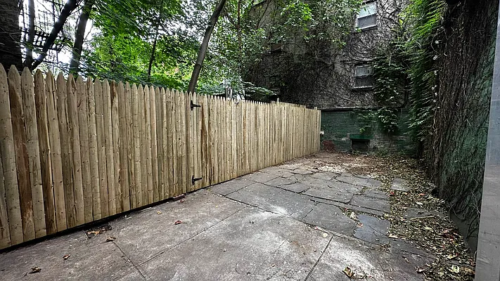 Rented by HOLTON REAL ESTATE INC. | media 18