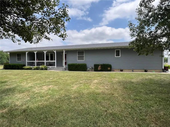 1710 Nevada Rd, Iola, KS 66749