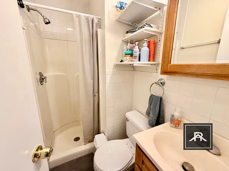 20 Park Vale Ave #11 — Photo 11