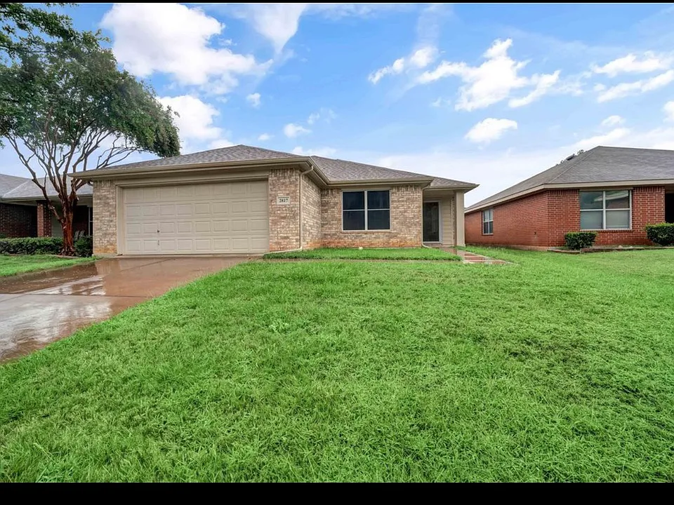 2817 Maegen Cir #1