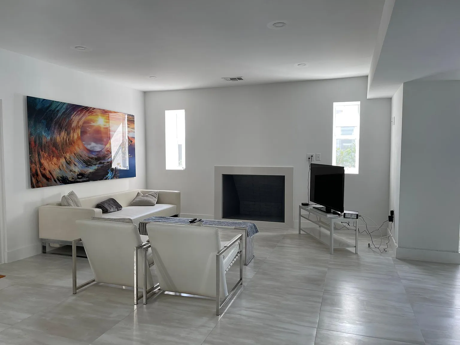 4 bed, 2017 sqft, $13,000 — Photo 3