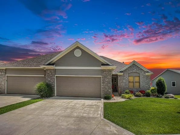 238 River Park Dr, Middlebury, IN 46540