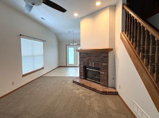 2605 W 30th St, Lawrence, KS 66047
