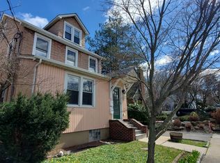 25 Park Ave APT A, Oyster Bay, NY 11771