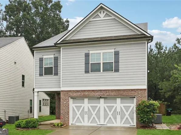 2085 Black Pebble Cir, Buford, GA 30519