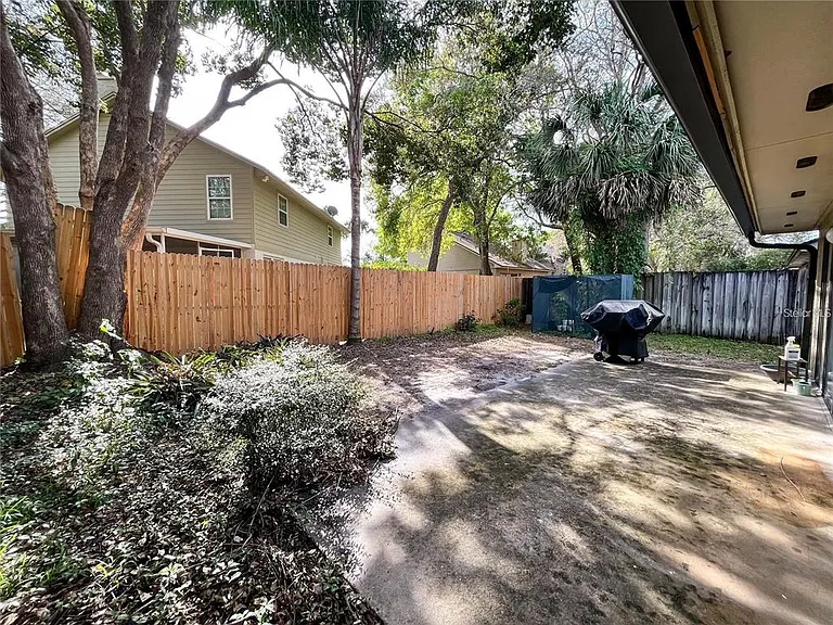 3747 Okeechobee Cir — Photo 24