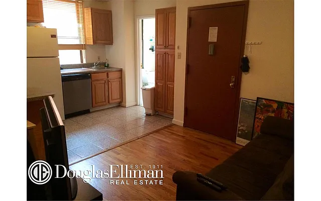 Rented by Douglas Elliman | media 24