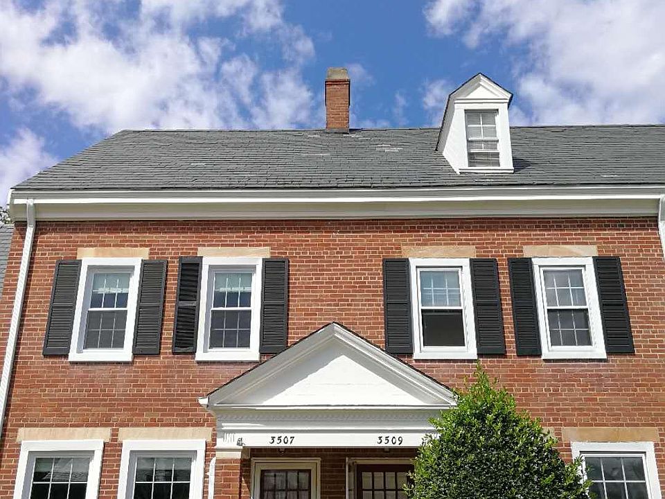 3509 S Wakefield 