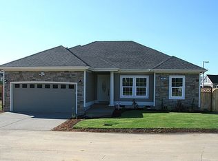 3465 Cabernet Ln, Eugene, OR