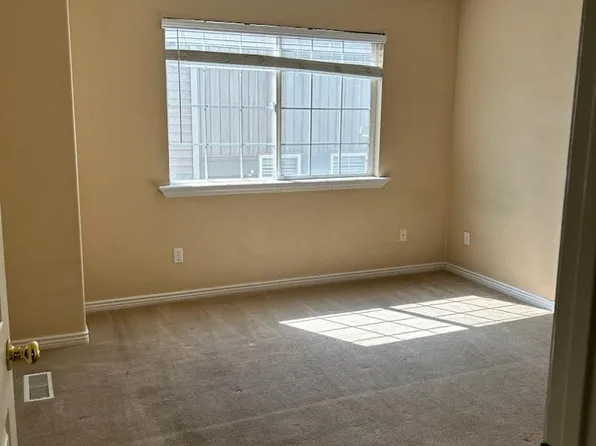468 N 100 W APT 9, Provo, UT 84601