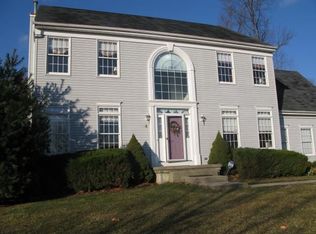 4 Violet Ln, Robbinsville, NJ 08691