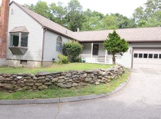 151 River Rd, Colchester, CT 06415