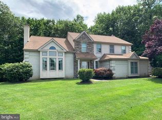 275 Pine Tree Ter, Langhorne, PA 19047