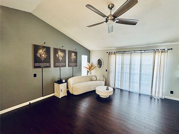 3rd image of 2444 Paseo Circulo