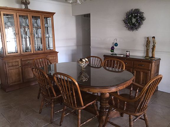 3rd image of 2475 Yorkshire Dr