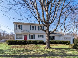 1104 N Phelps Ave, Arlington Heights, IL 60004