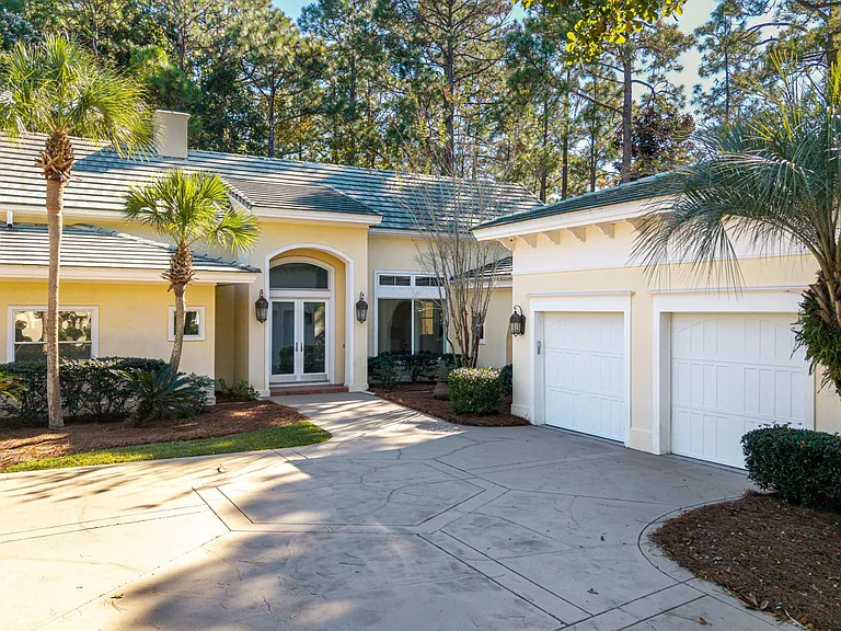 2928 Pine Valley Dr — Photo 3