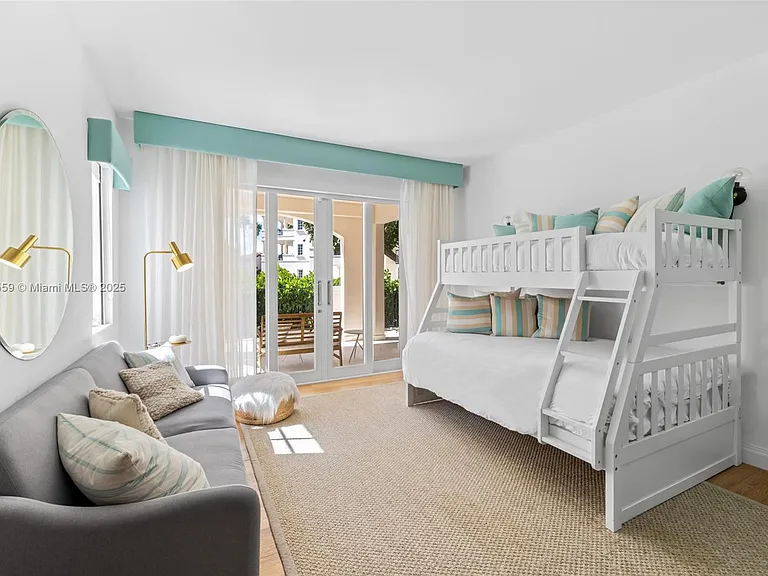 19216 Fisher Island Dr #19216 — Photo 32
