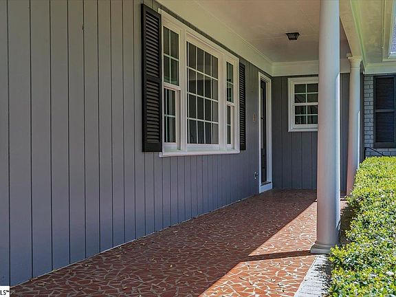 2nd image of 208 Lambourn Way
