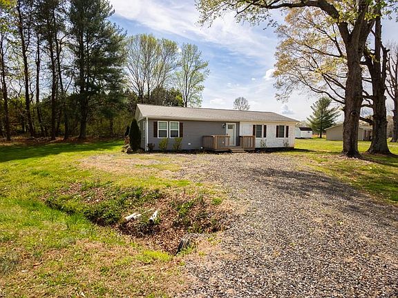2nd image of 108 Sparrow Rd