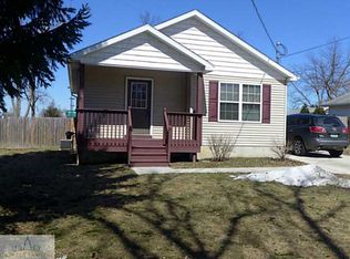 403 Curry Ln, Lansing, MI 48911