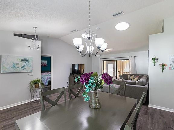 2nd image of 72 Bridgehaven Dr