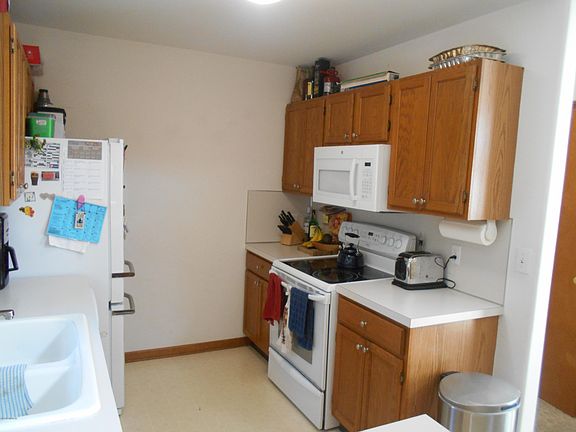 3rd image of 4463 Summertime Ct SE