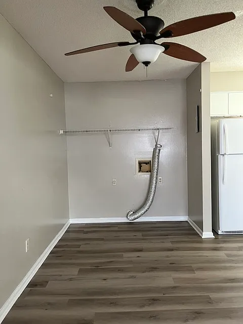 2 bed, 900 sqft, $900 — Photo 3